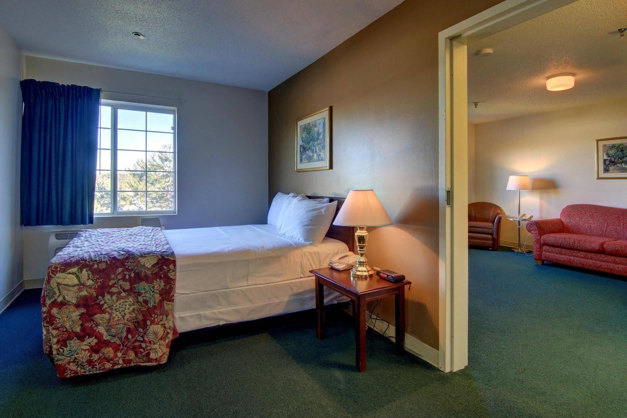 Intown Suites Extended Stay Atlanta Ga - スネルビル エクステリア 写真